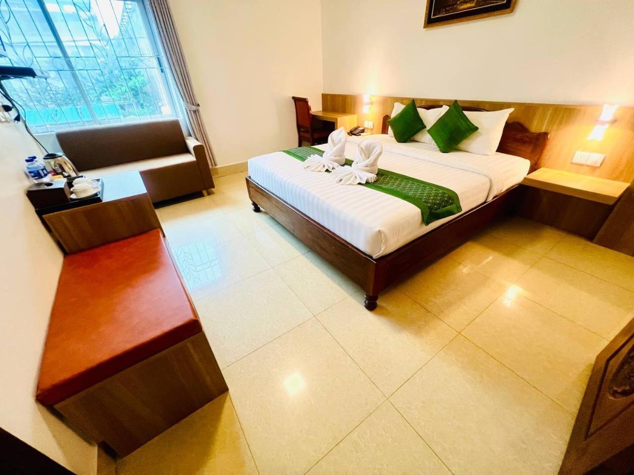 The One By Nika Hotell Siem Reap Eksteriør bilde